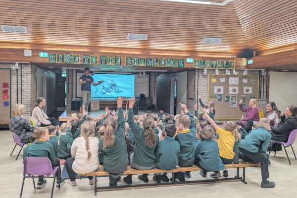 PXL 20251124 102400407 RAW 01 COVER